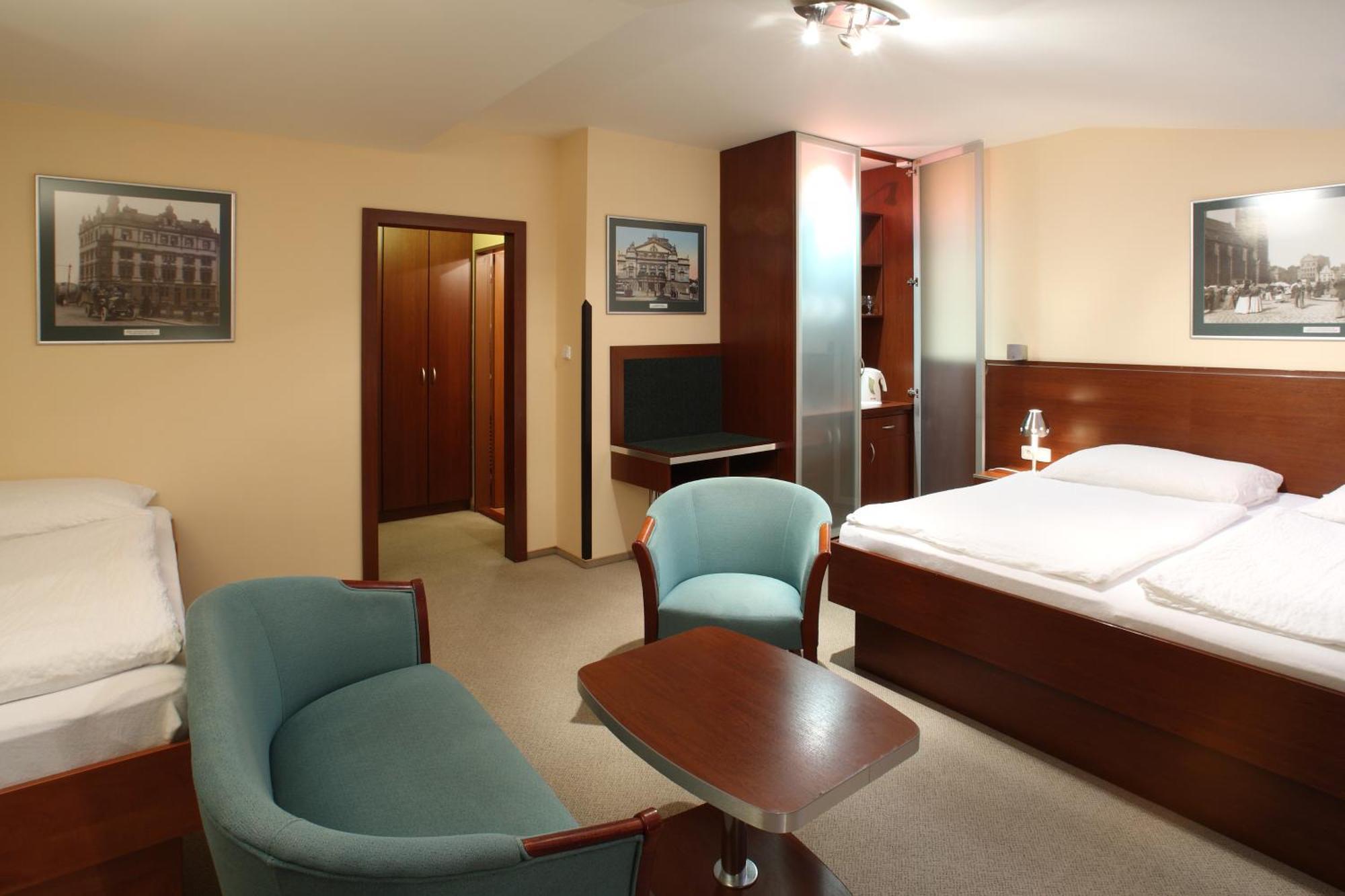 Hotel Palace Plzeň Habitación foto